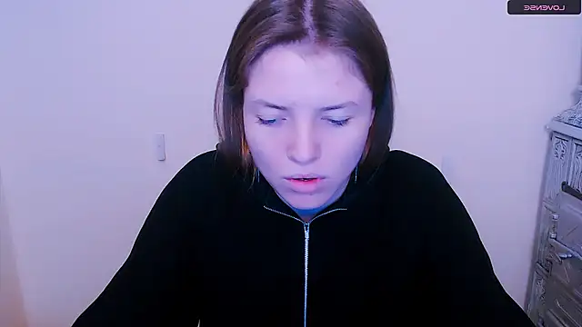 MissOliviaa  online show from 02-01-25, 04:22