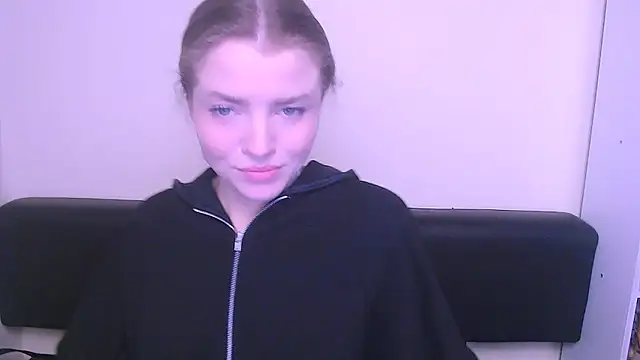 MissOliviaa  online show from 02-03-25, 07:51