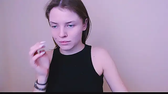 MissOliviaa  online show from 02-07-25, 04:03