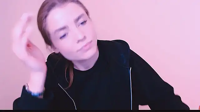 MissOliviaa  online show from 02-10-25, 11:25