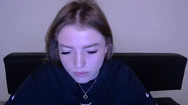 MissOliviaa  online show from 03-06-25, 11:47