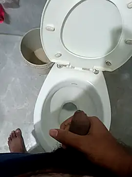 Snapshot of nick05inch chatting on 10-04-25, 06:39 nick05inch online show from 10-04-25, 06:39