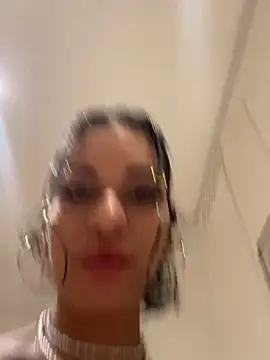 AlyssaHottv  online show from 09-25-25, 10:46