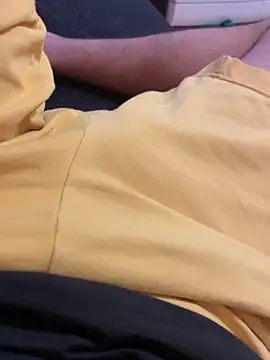 Snapshot of lora19922 chatting on 01-06-25, 09:43 lora19922 online show from 01-06-25, 09:43