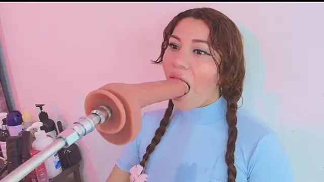 hade cute online show from 12-06-24, 03:00