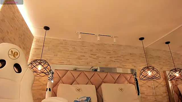 dorothy vegga online show from 02-10-25, 09:47