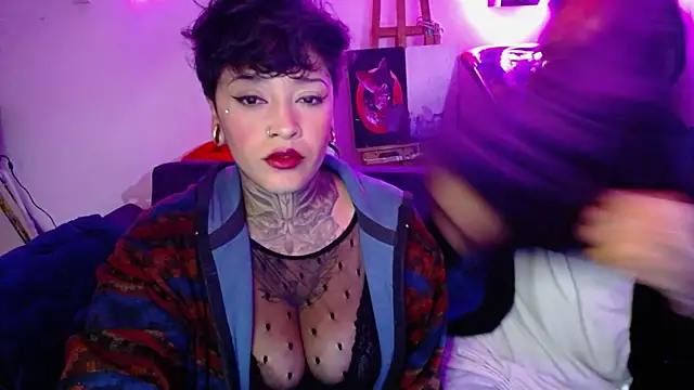 tatouagendecouple online show from 09-10-25, 04:01