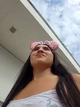 Snapshot of Matilda_russoo chatting on 03-16-25, 01:27 Matilda russoo online show from 03-16-25, 01:27