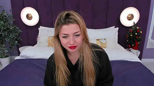 HelenaMorgan online show from 01-04-25, 03:39