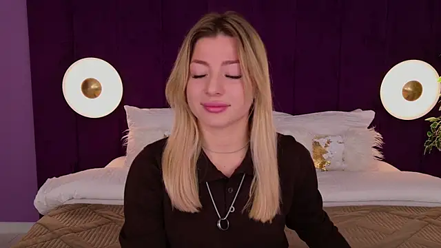 HelenaMorgan online show from 11-05-25, 03:06