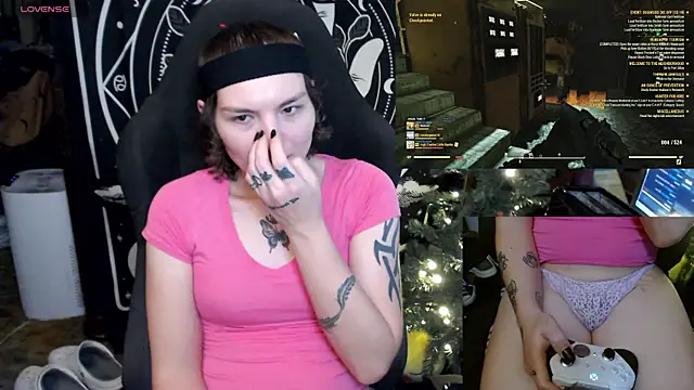 BrandiWRLD 999 online show from 01-09-25, 03:58