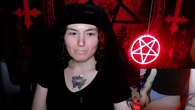 BrandiWRLD 999 online show from 10-05-25, 08:18