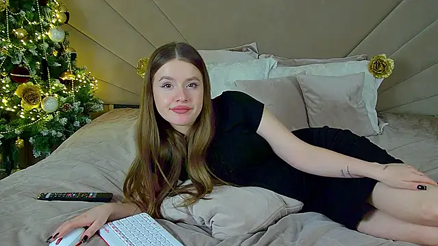 MilanaBalmain online show from 12-24-24, 01:50