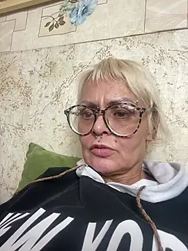 Gardener of Illusions online show from 03-06-25, 08:27