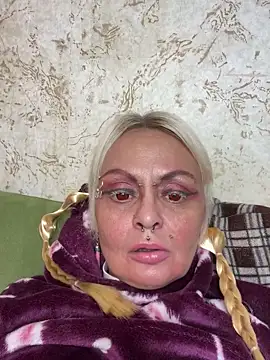 Gardener of Illusions online show from 09-19-25, 02:02