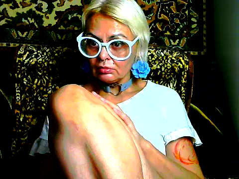 Gardener of Illusions online show from 11-12-25, 01:00