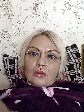 Gardener of Illusions online show from 12-18-25, 03:23