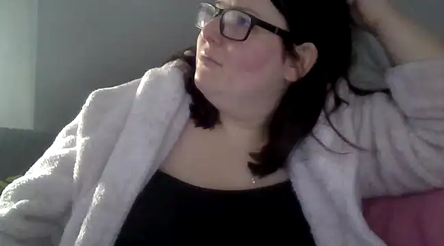 Curvy-Clare-30 online show from 12-22-24, 11:54