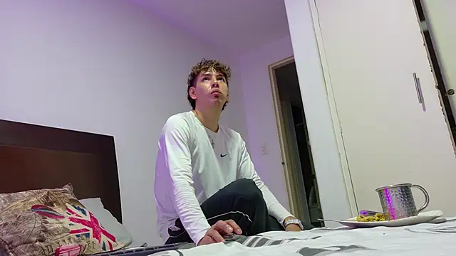 zackmontieel online show from 06-04-26, 02:28