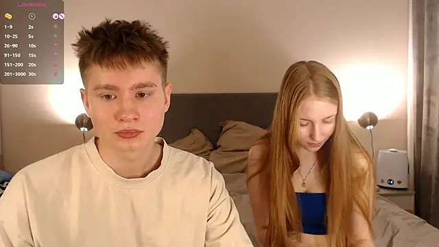 Snapshot of AliceStoneJhonyStone chatting on 12-20-24, 07:55 AliceStoneJhonyStone online show from 12-20-24, 07:55