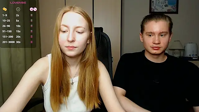 Snapshot of AliceStoneJhonyStone chatting on 02-16-25, 10:10 AliceStoneJhonyStone online show from 02-16-25, 10:10