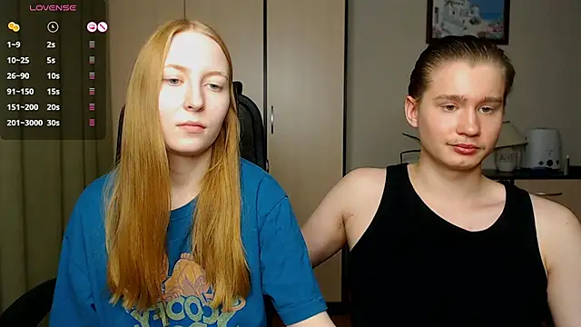 Snapshot of AliceStoneJhonyStone chatting on 02-24-25, 03:42 AliceStoneJhonyStone online show from 02-24-25, 03:42