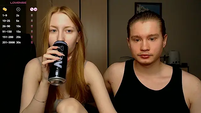 Snapshot of AliceStoneJhonyStone chatting on 02-26-25, 02:14 AliceStoneJhonyStone online show from 02-26-25, 02:14