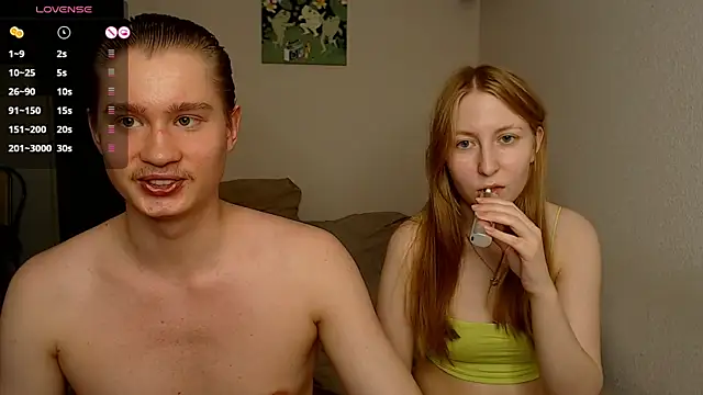 Snapshot of AliceStoneJhonyStone chatting on 03-05-25, 05:18 AliceStoneJhonyStone online show from 03-05-25, 05:18