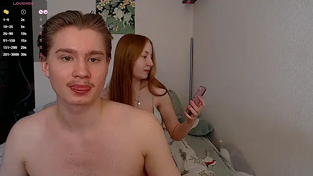 Snapshot of AliceStoneJhonyStone chatting on 03-17-25, 11:53 AliceStoneJhonyStone online show from 03-17-25, 11:53