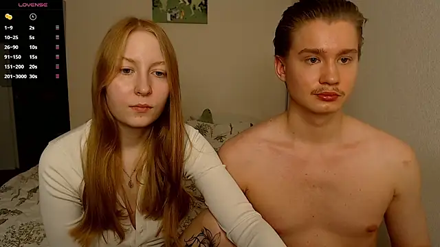 Snapshot of AliceStoneJhonyStone chatting on 03-19-25, 04:13 AliceStoneJhonyStone online show from 03-19-25, 04:13