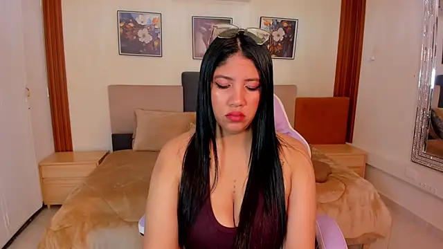 estrella bigboobs14 online show from 04-06-26, 10:27