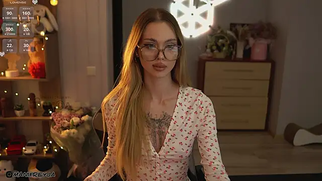 ManiFreyja online show from 09-23-25, 07:06