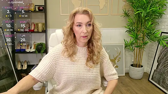 LadyLeea online show from 04-30-26, 04:19