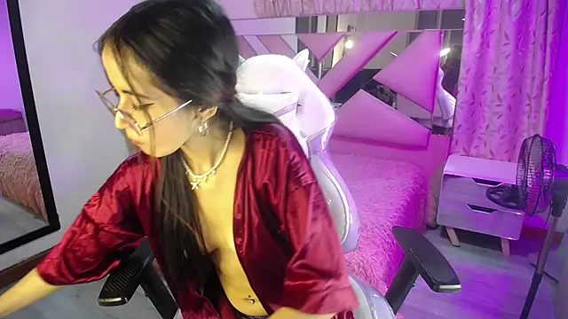 Mia Fischer online show from 01-12-25, 01:21