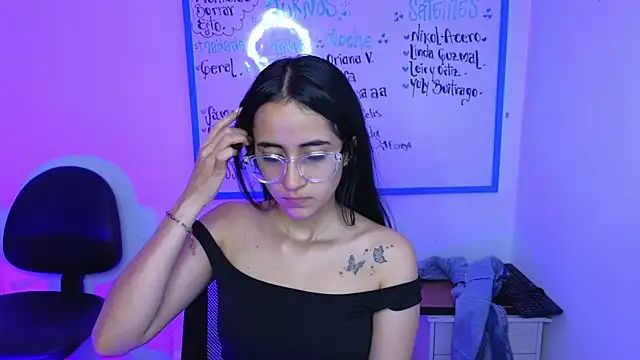 Snapshot of Mia_Fischer chatting on 03-16-26, 11:58 Mia Fischer online show from 03-16-26, 11:58