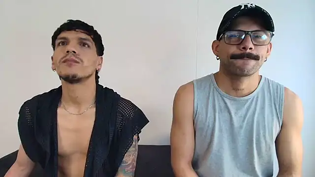 Snapshot of Benjamin_show chatting on 03-01-26, 04:53 Benjamin show online show from 03-01-26, 04:53