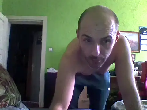 Snapshot of STANISLAW621162 chatting on 07-04-26, 04:24 STANISLAW621162 online show from 07-04-26, 04:24