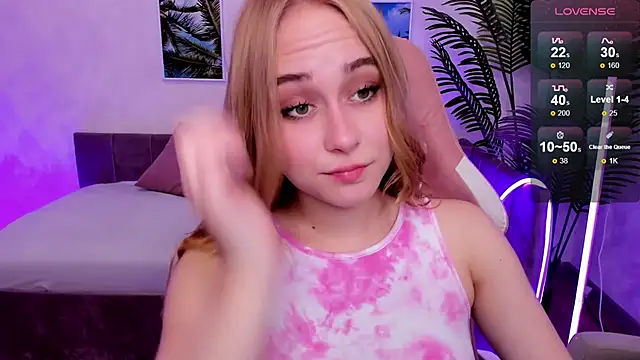 LianaBright online show from 09-28-25, 02:06