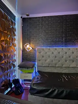 Paloma  LS online show from 12-04-25, 07:33