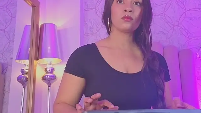 samanta william online show from 11-08-25, 03:39