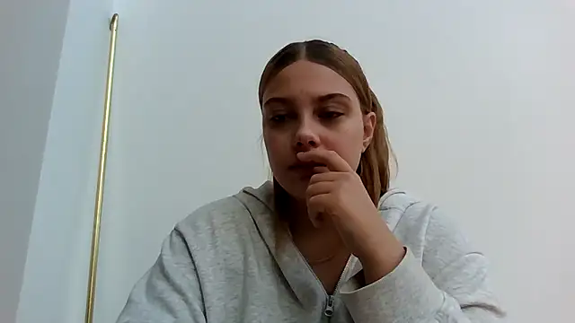 Krystal Tx online show from 09-29-25, 06:29