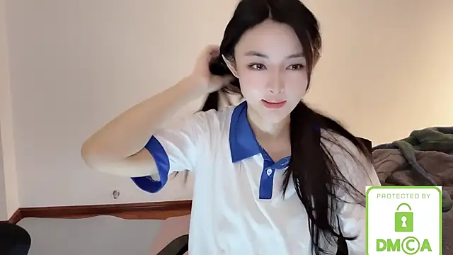 SarahYang online show from 09-26-25, 05:55