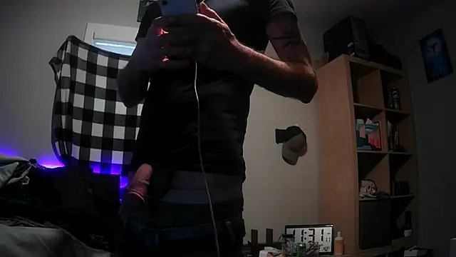 Snapshot of smokee_parT903 chatting on 12-13-24, 07:32 smokee parT903 online show from 12-13-24, 07:32