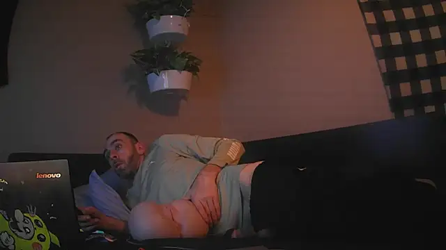 Snapshot of smokee_parT903 chatting on 01-02-25, 06:56 smokee parT903 online show from 01-02-25, 06:56