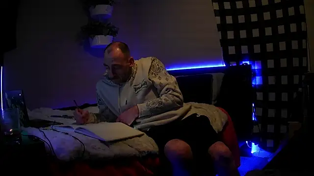 Snapshot of smokee_parT903 chatting on 01-17-25, 10:55 smokee parT903 online show from 01-17-25, 10:55