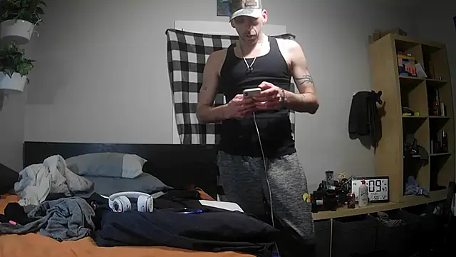 Snapshot of smokee_parT903 chatting on 03-04-25, 03:11 smokee parT903 online show from 03-04-25, 03:11