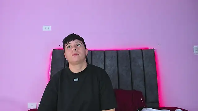 AbbySmiitth  online show from 01-10-25, 06:17