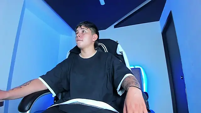 AbbySmiitth  online show from 01-12-25, 05:22