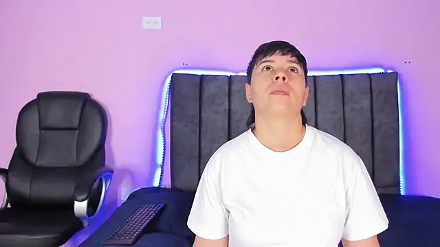 AbbySmiitth  online show from 01-14-25, 01:17