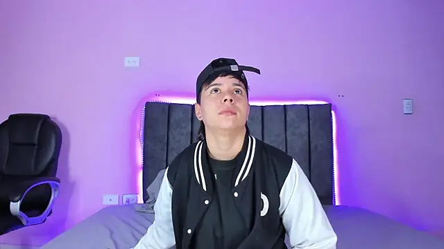 AbbySmiitth  online show from 01-17-25, 12:21